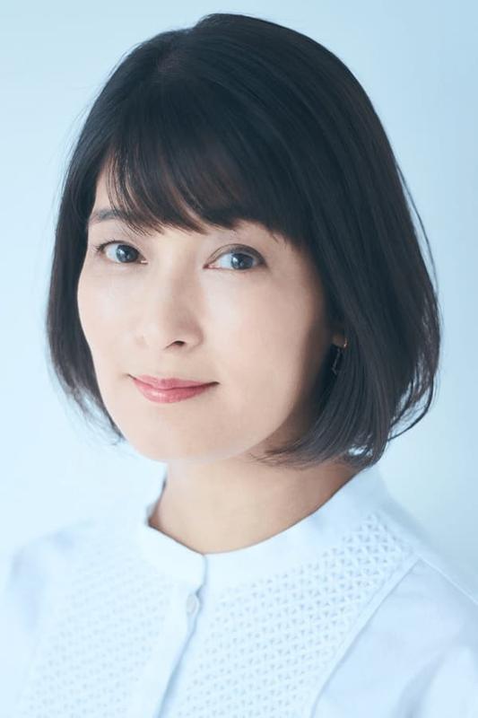 Ayako kawasumi