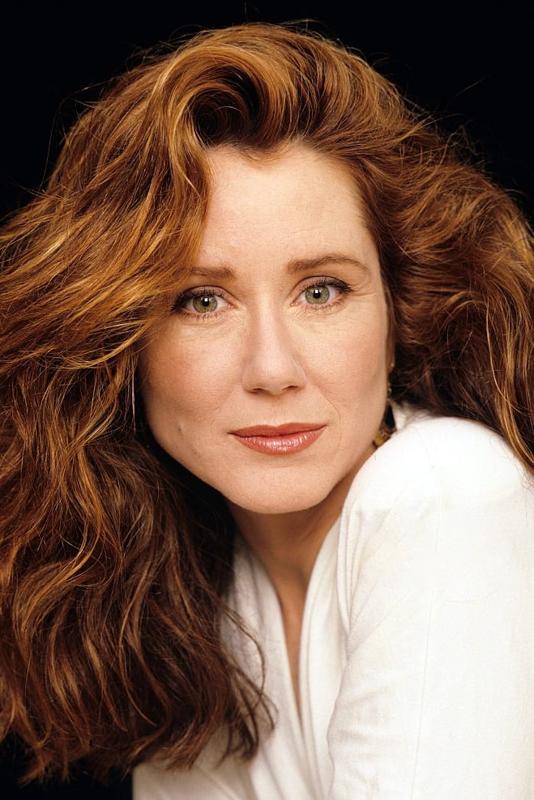 Mary mcdonnell