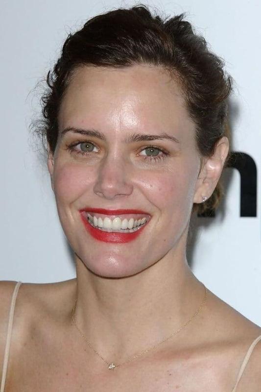 Ione skye