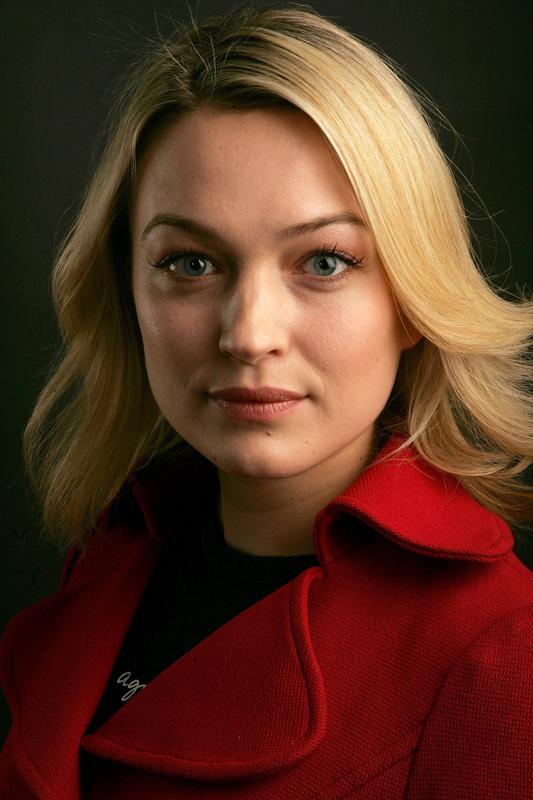 Sophia myles