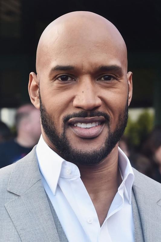 Henry simmons