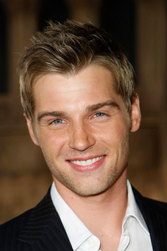 Mike vogel