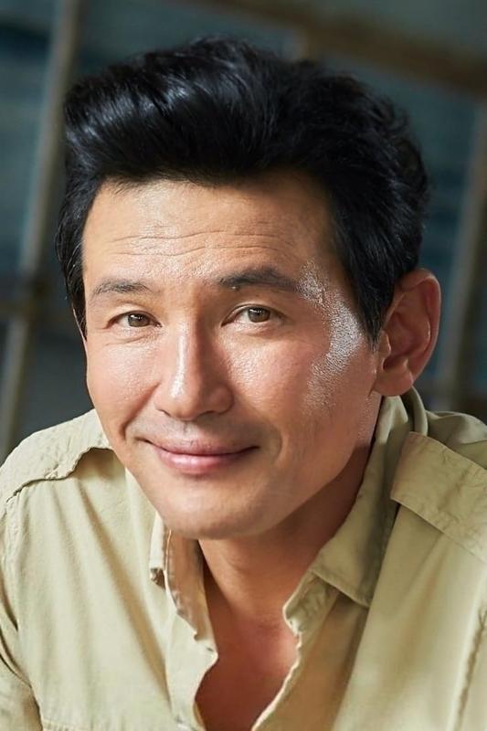 Hwang jung-min