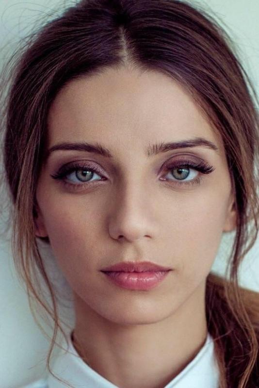 Angela sarafyan